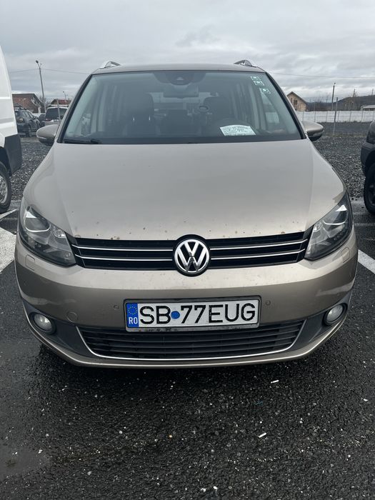 Volkswagen-touran
