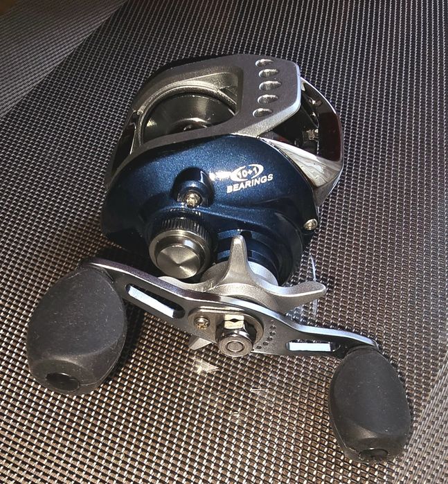 Mulinetă Baitcasting 10+1 Rulmenți cu bile LV100 - mana dreapta