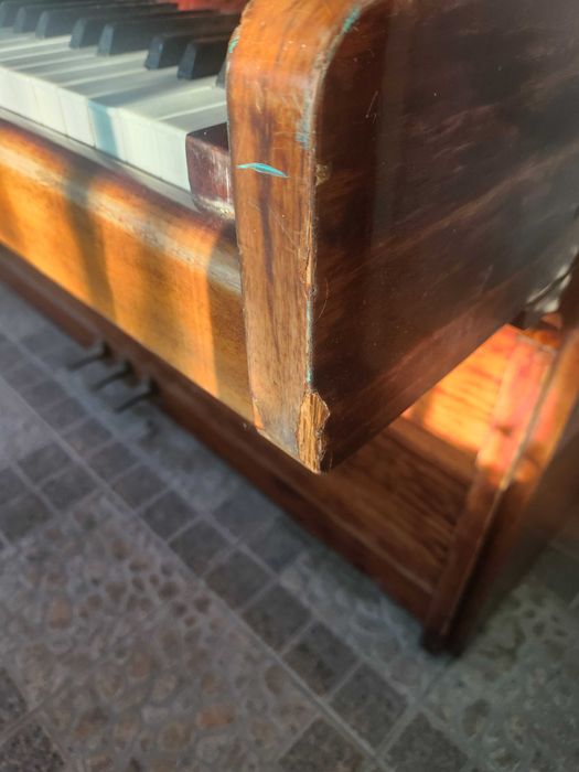 Продавам пиано Рига