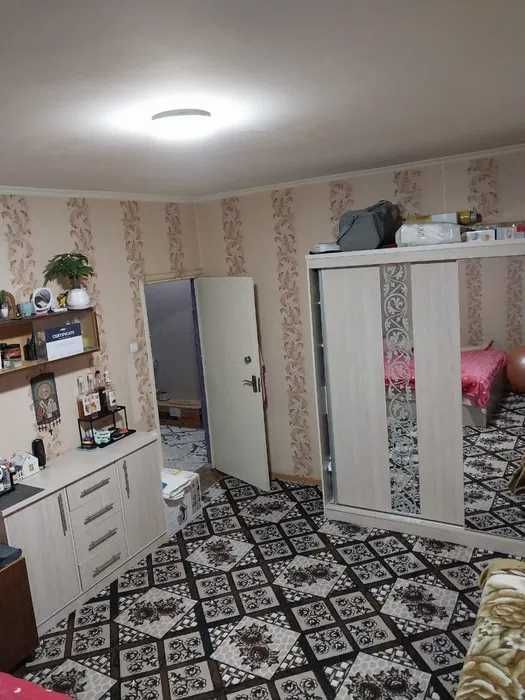 Нукусская пересечение с ул.Мирабад,рядом капитал Банк 97 кв.м 3\15\16