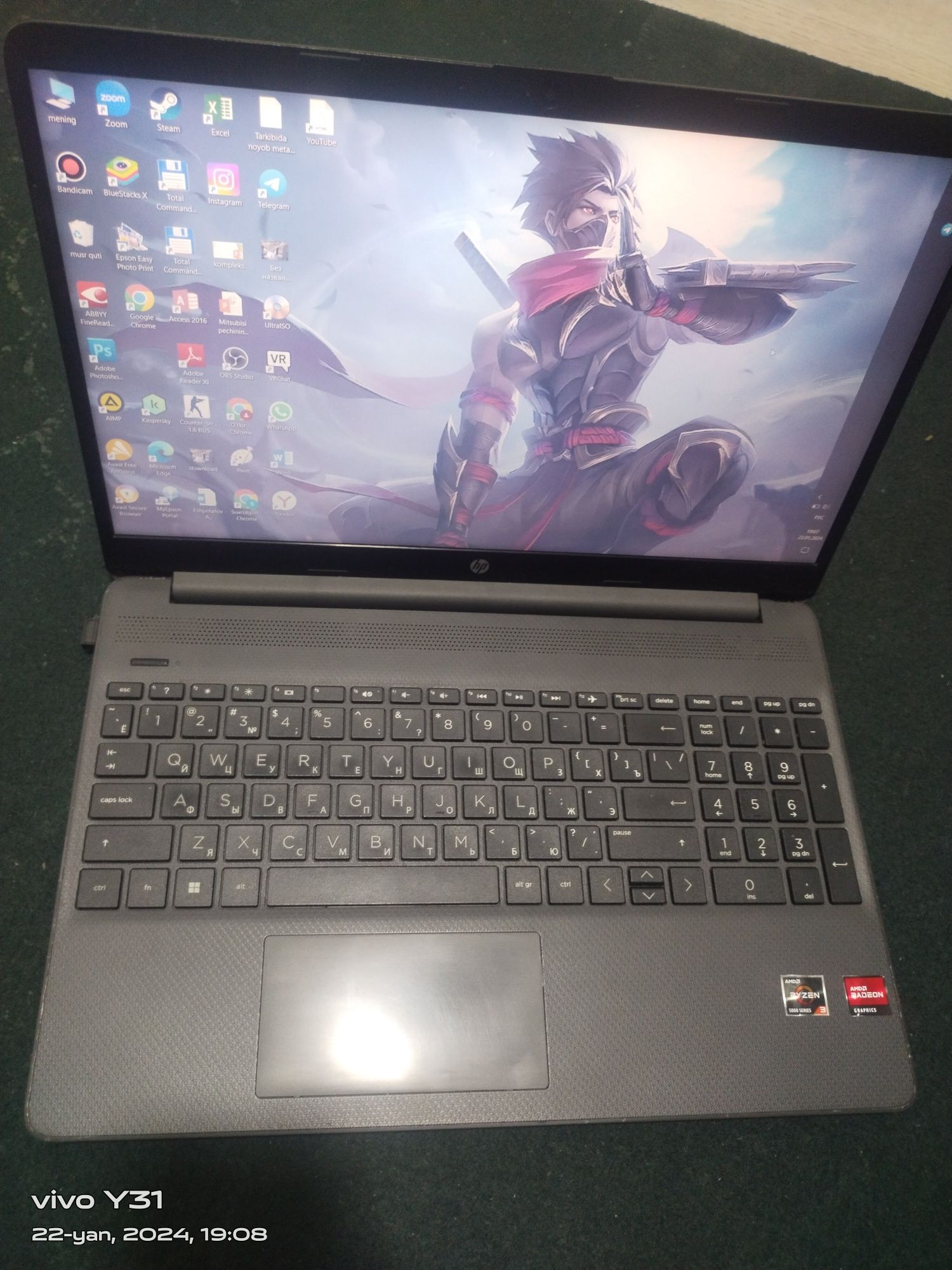 Noutbuk HP Laptop 5300U
