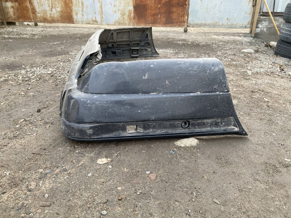 Бампер задний БМВ Е34.
