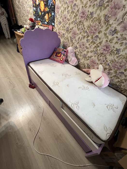 Детская мебель б/у в очень хорошем состоянии . Недорого!