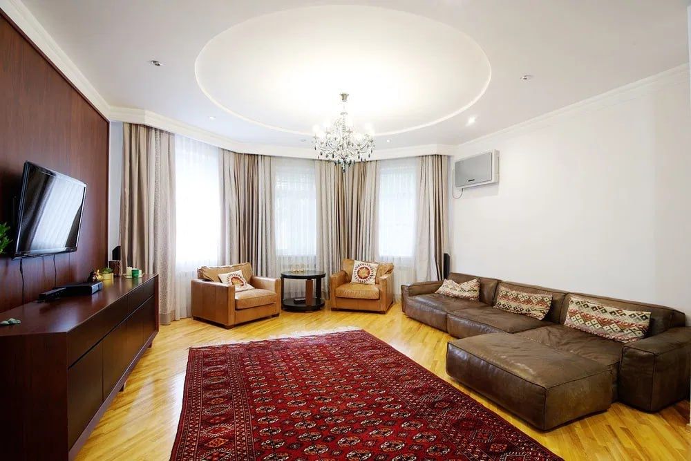 Шикарный участок в Мирабадском районе