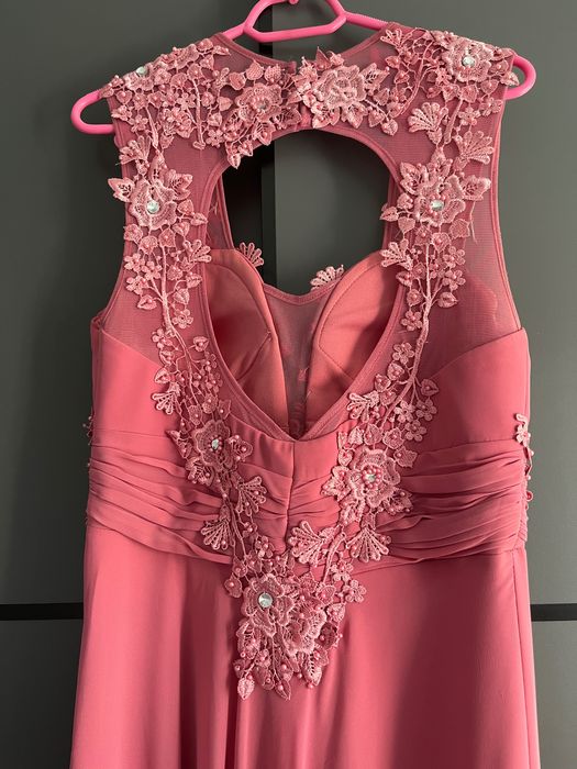 Rochie si pantofi de seara