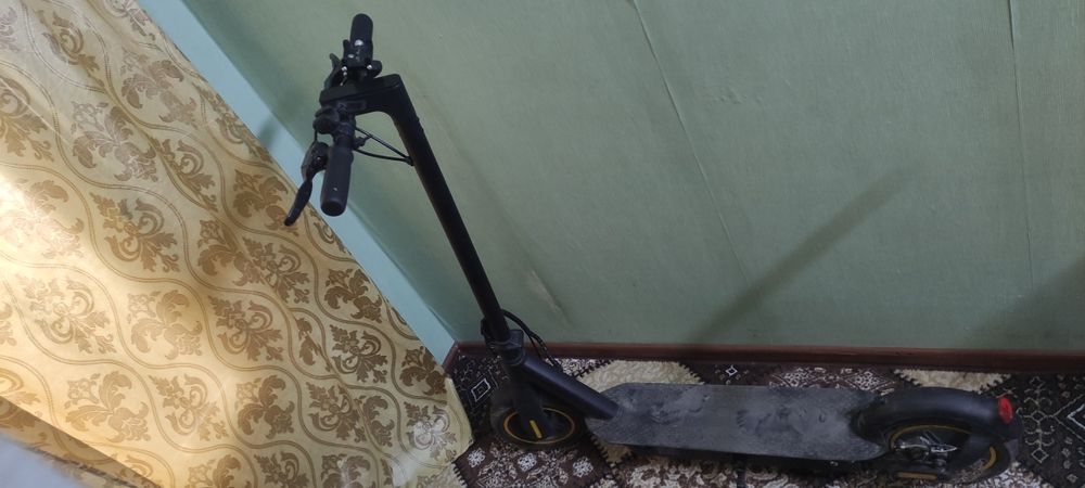 Электросамокат 30км/ч и 25км