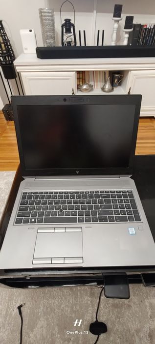 HP ZBook 15 G5 • i7-8850H • 32GB RAM • Quadro P2000