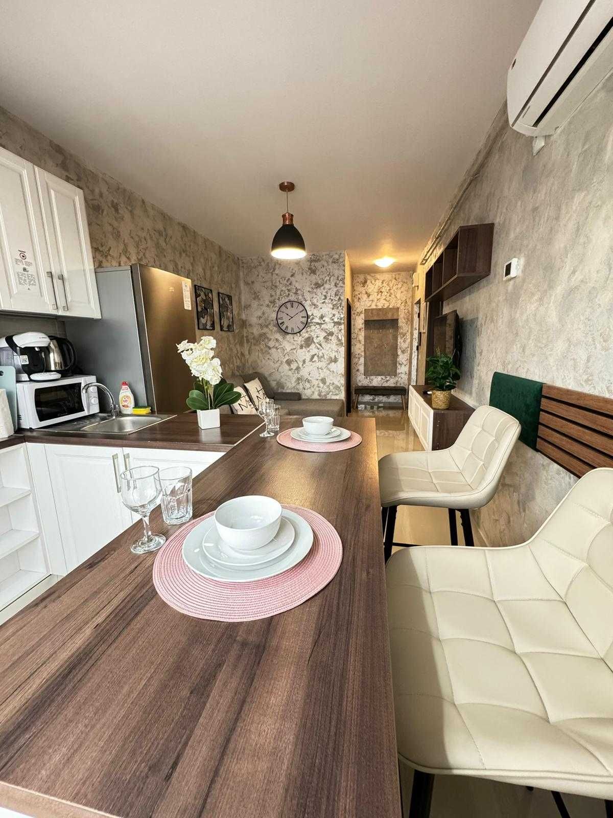 IS ACCEPTAM VOUCHERE ! GLAM Apartments - Apartamente Regim Hotelier