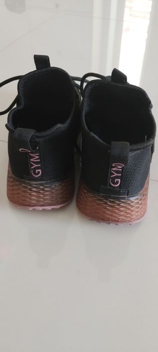 Încălțăminte sport femei