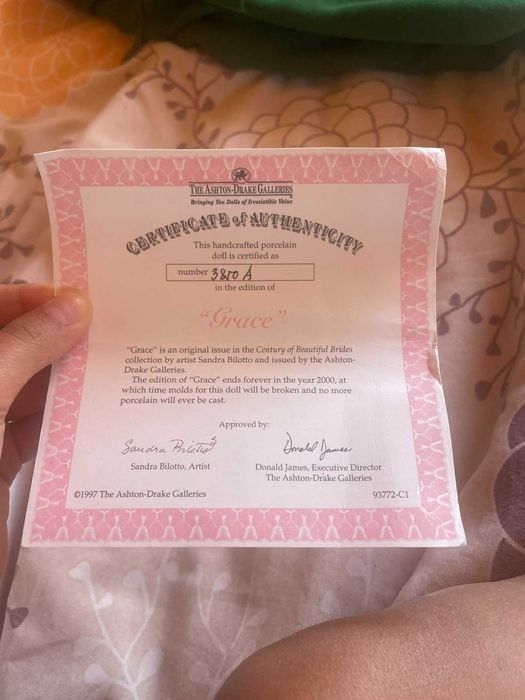 Порцеланова кукла