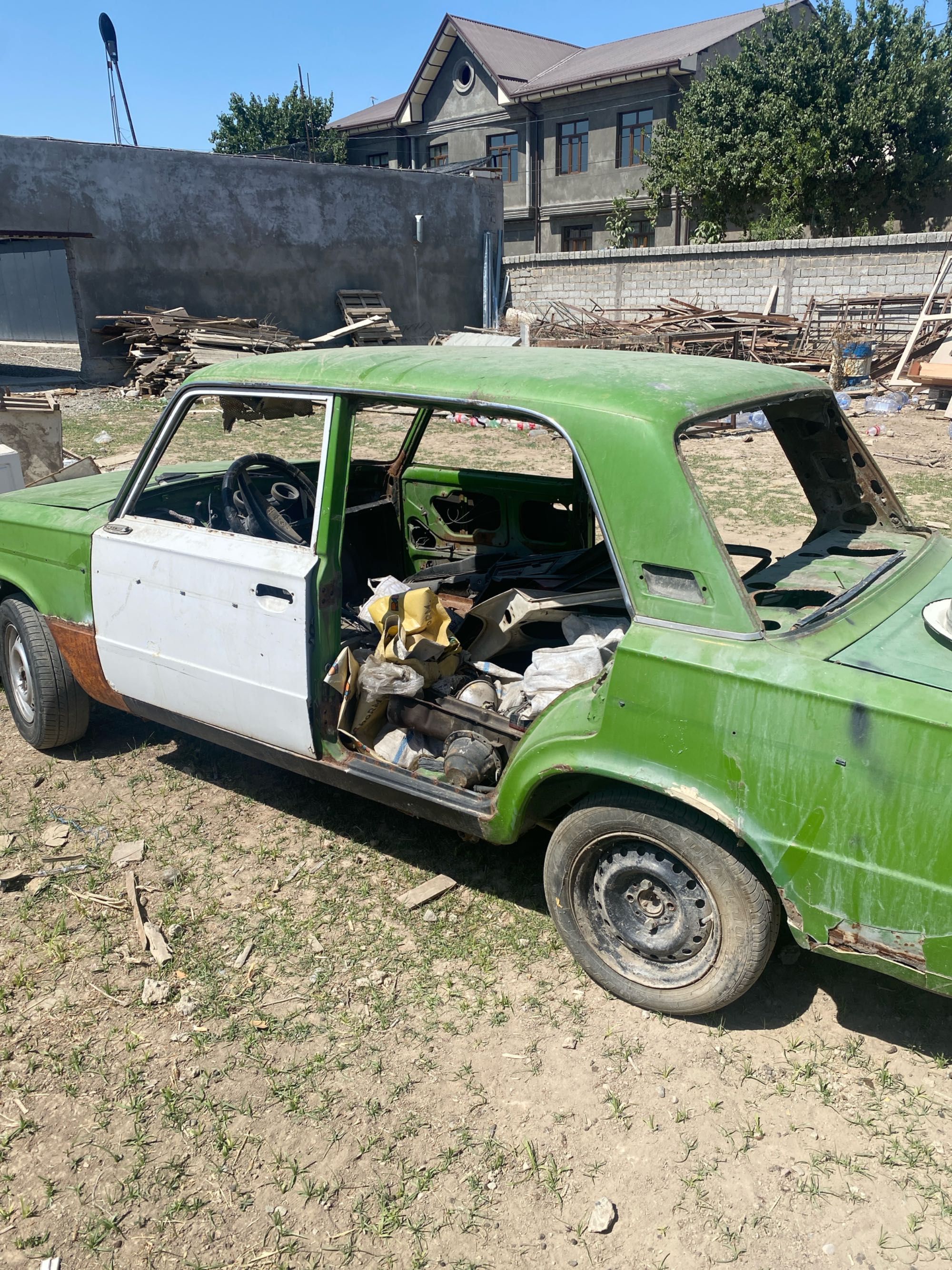 Vaz 2106 sotiladi Dakumentalni Yili 1983