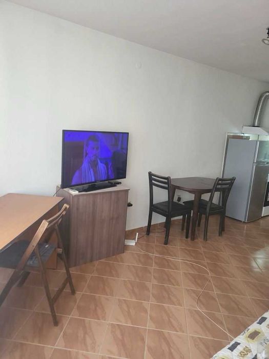 Дава се под наем Тристаен апартамент в София, Хладилника - 108 кв.м за 494.7 € - Снимка #6