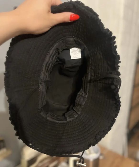 Palarie Jacquemus bucket hat unisex