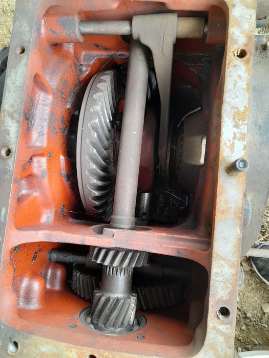 Piese Same Explorer 75 carcasa diferențial,bloc motor