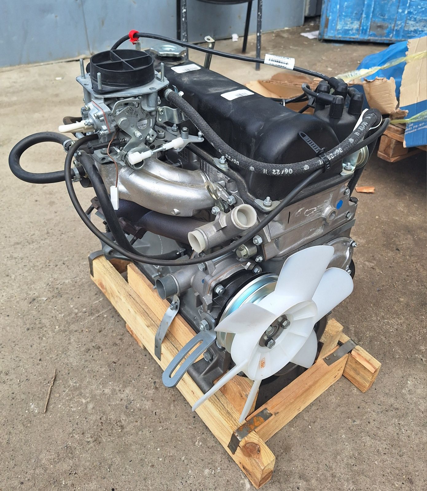 Новый двигатель Нива 21213 карбюратор "АвтоВаз"