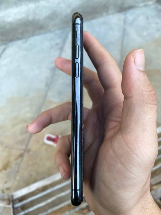 Iphone XS ideal sotiladi
