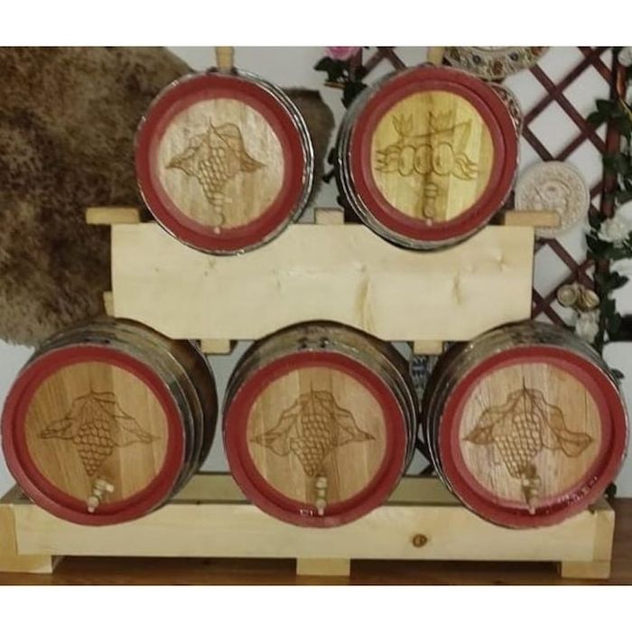 Butoaie de lemn. Producem și la comanda. Material SALCAM SI STEJAR