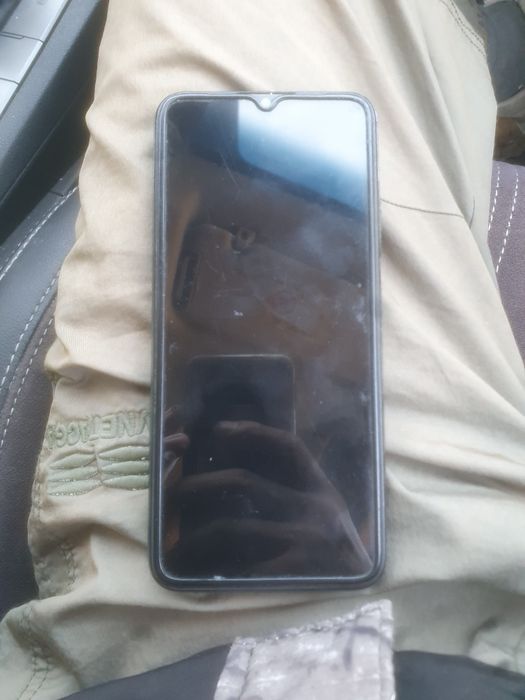 Пподам смартфон Realme c11