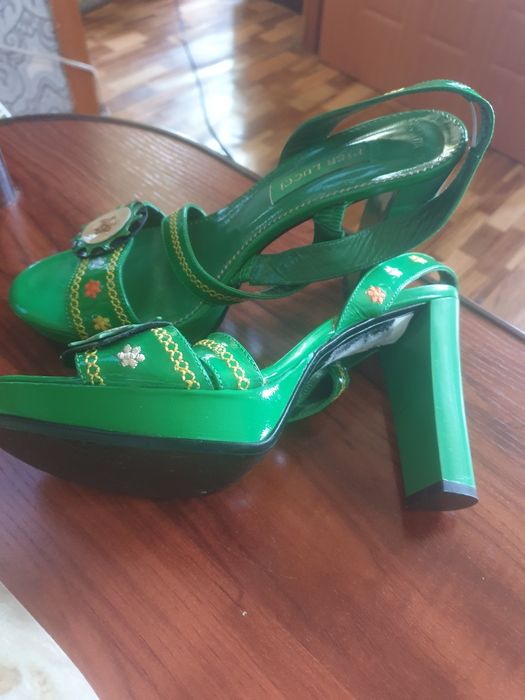 Обувь в отличном состоянии