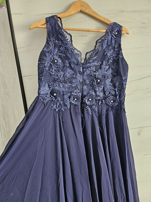 Дълга официална рокля