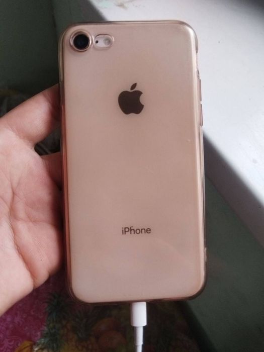 Iphone 8 xolafi axshi
