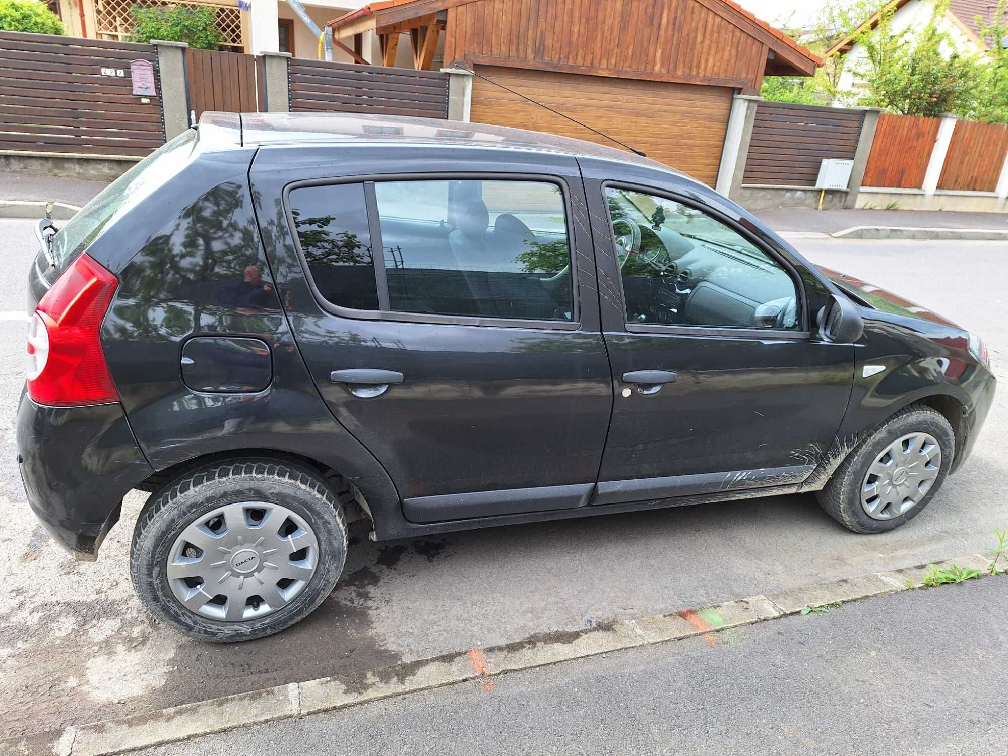 Dacia Sandero Orange 2011