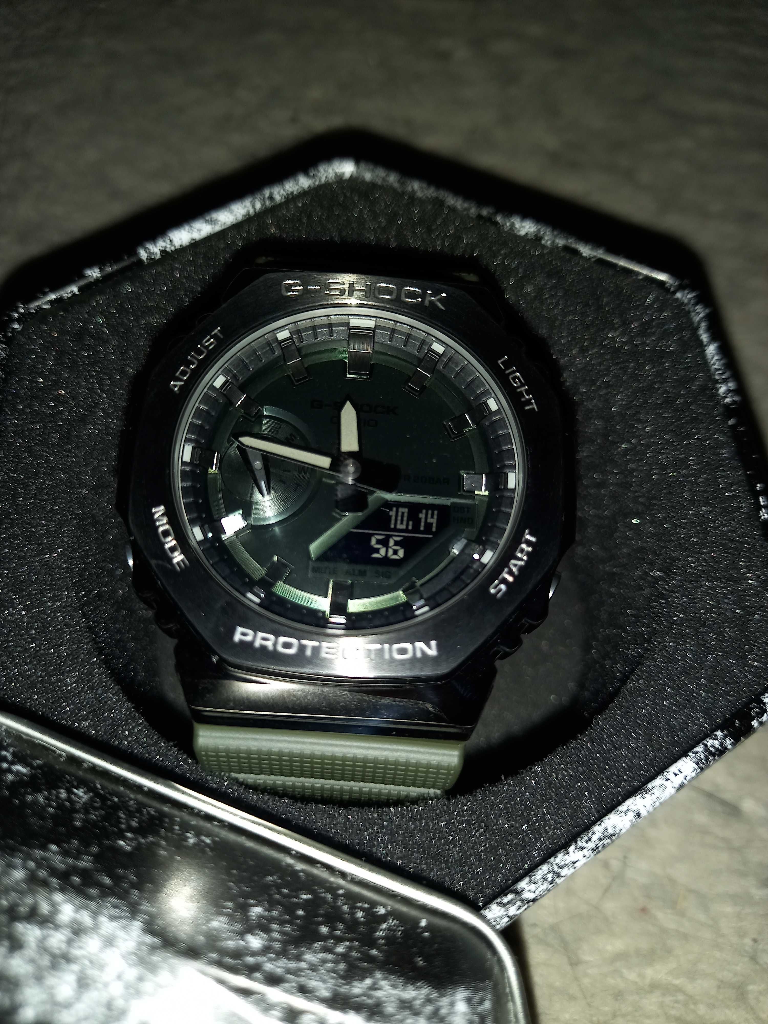 Casio G-SHOCK GM-2100B-3AER