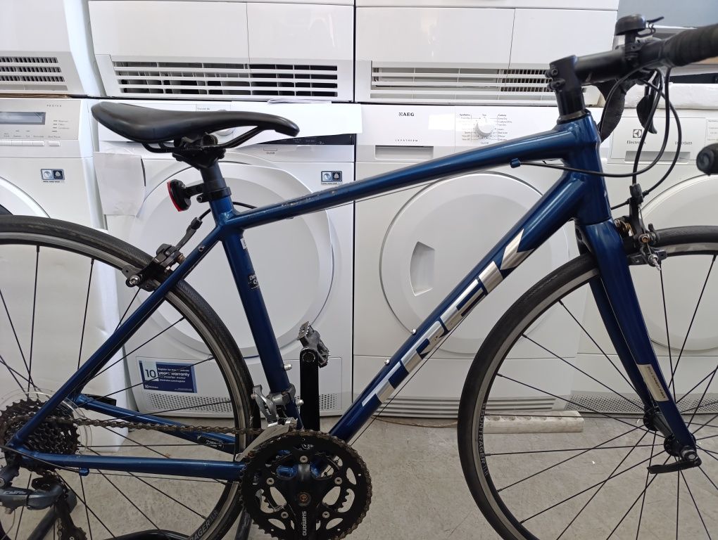 Шосеен велосипед TREK 28цола S /52