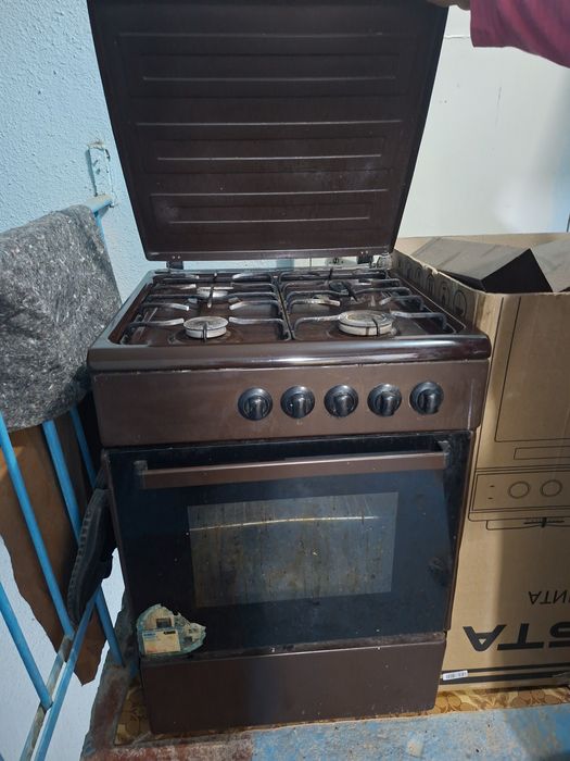 Продается плита газовая в хорошем состояние