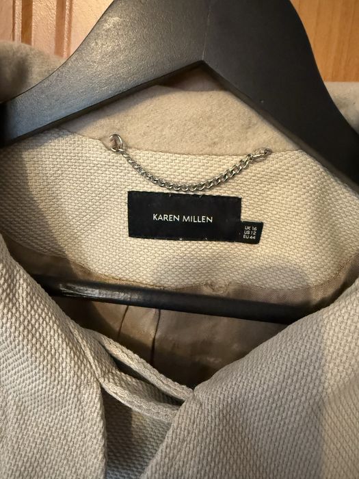 Karen Millen палто. L размер