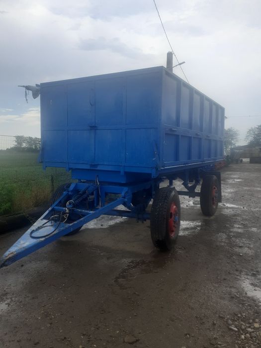 Remorcă basculabila