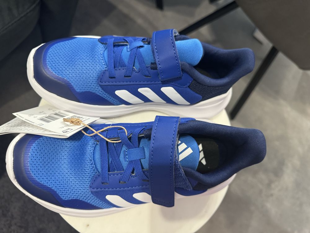Маратонки Adidas