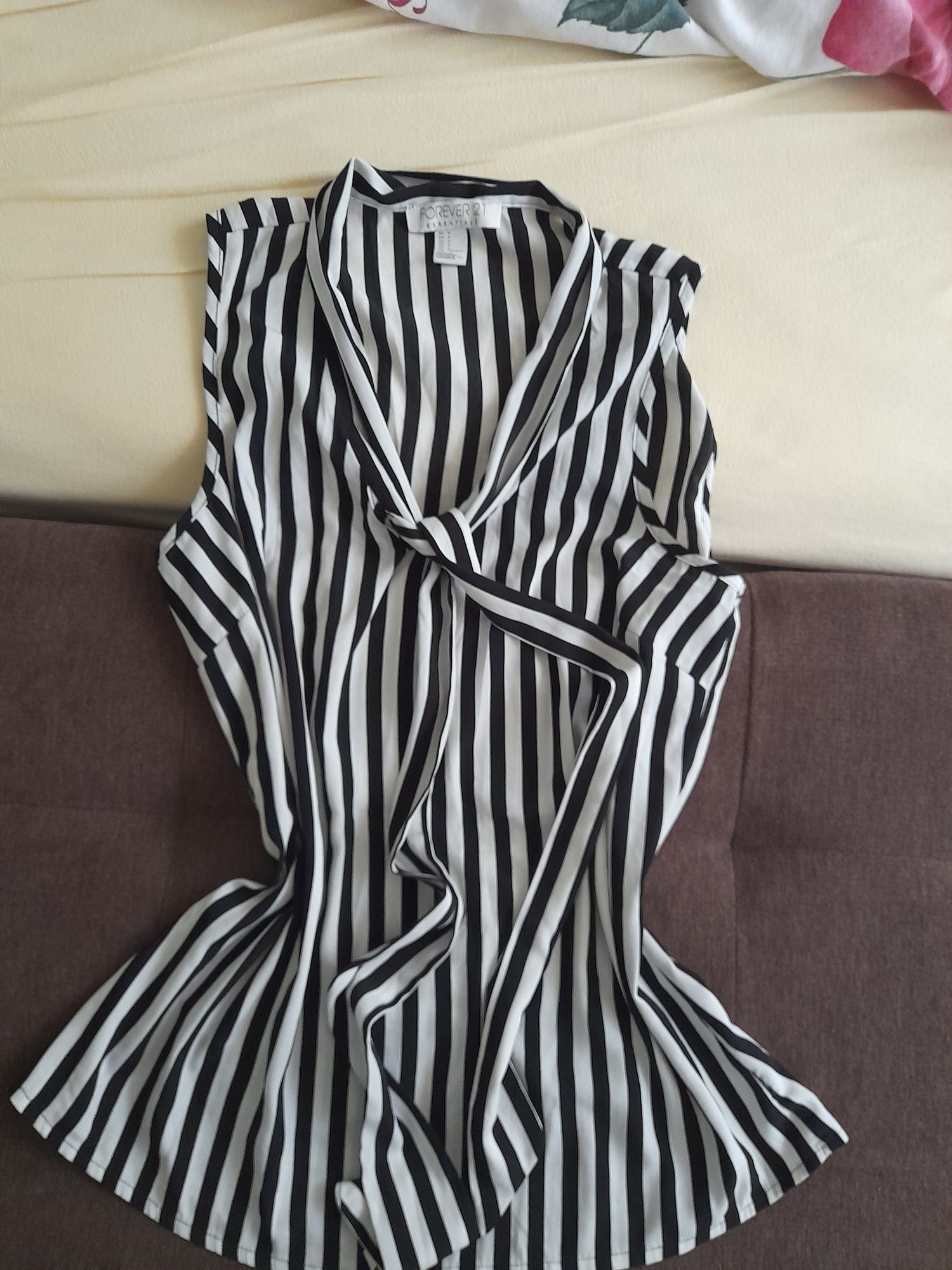 Ризи hm,fb sister, tally wejil, esprite, forever 21
