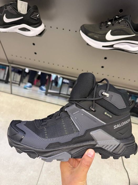 Salomon X Ultra 5 MID GTX qishki poxodlar uchun etik razmer 40,5