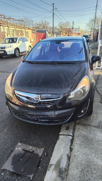 Vând Opel CORSA d