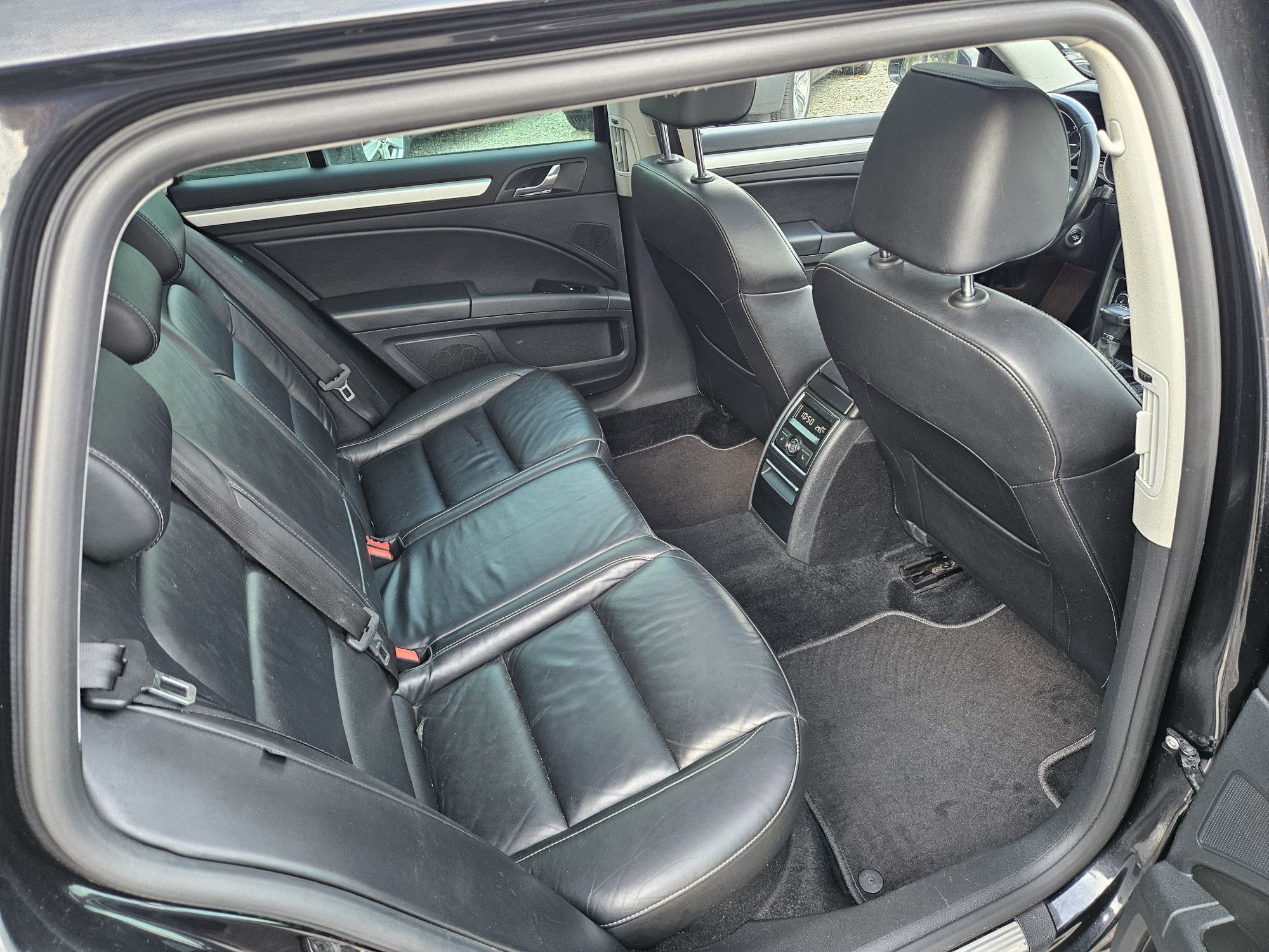 Skoda Superb 2012 ~ 2.0d 170 Cp/Bi-Xenon/Sc Incalzite/Senz parc/DSG/