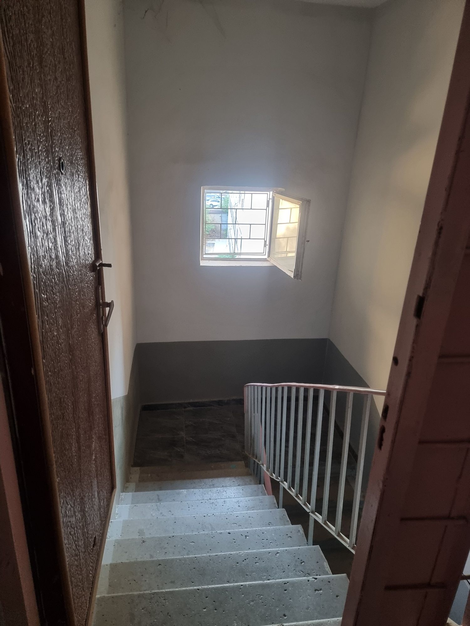 Продаётся 4/4/4 квартира в районе Парк Бабура, за рестораном  ,,Jumanj