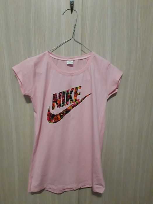 Tricou Nike, marimea XL, nou, pret 30  lei