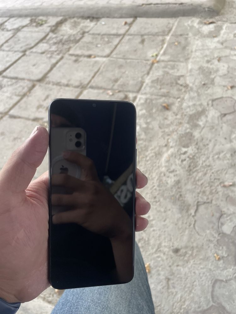 Madel infinix Hot 12i dakumet karobka holati idiyal
