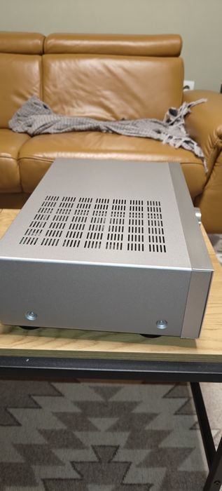 Усилвател ONKYO A-9050 + Мрежово устройство/стриймър Onkyo NS-6130