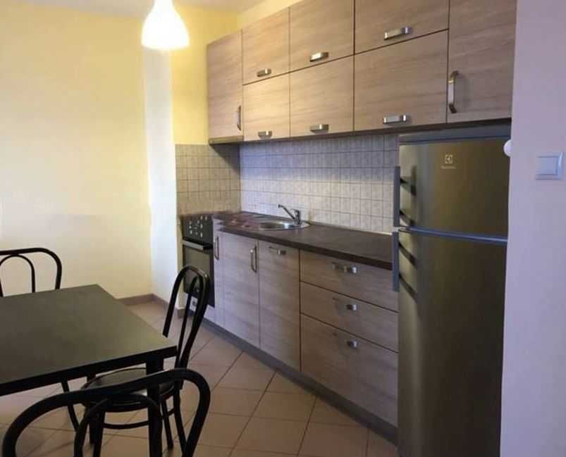 Дава се под наем Двустаен апартамент в София, Център - 75 кв.м за 433.5 € - Снимка #1