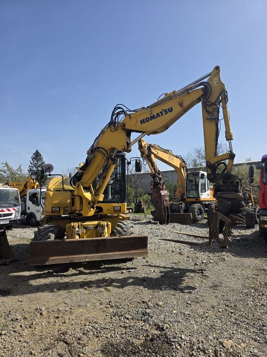 Excavator Komatsu 13.5 tone