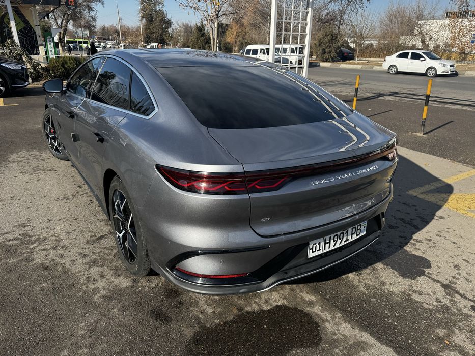 BYD HAN 2023 full позиция 715км