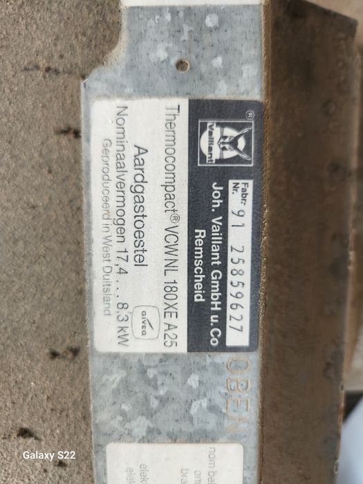Газовый котёл Vaillant сотилади б/у