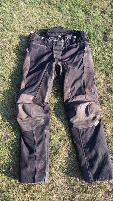 Vând pantaloni moto Polo