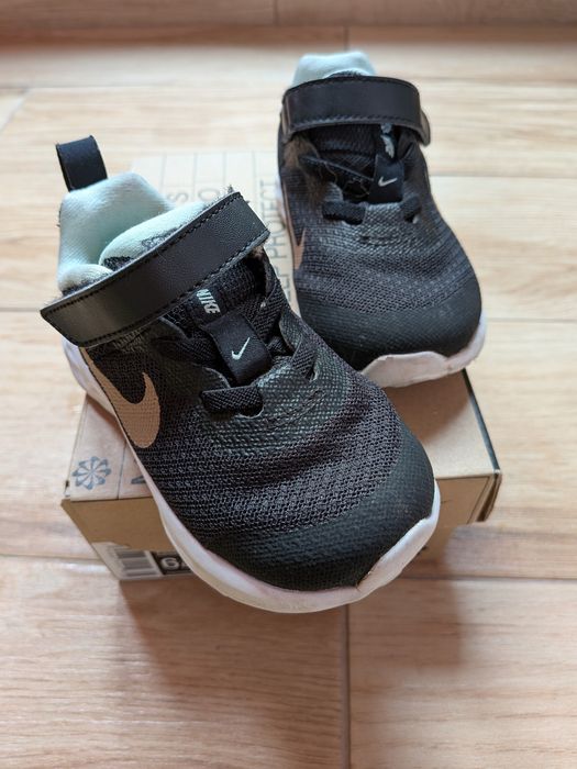 Детски обувки Nike и Vans