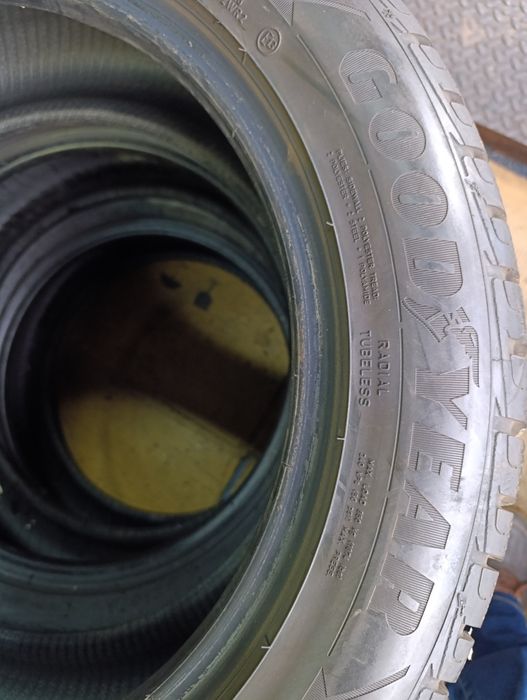 Anvelope de iarnă 225 55 18 Goodyear dot 2020.Top .