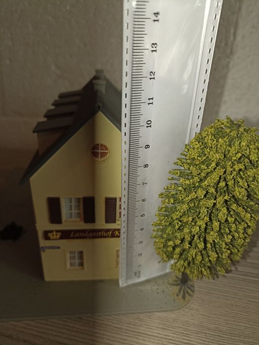 Diorama hotel piko scara 1:87 trenulet electric H0