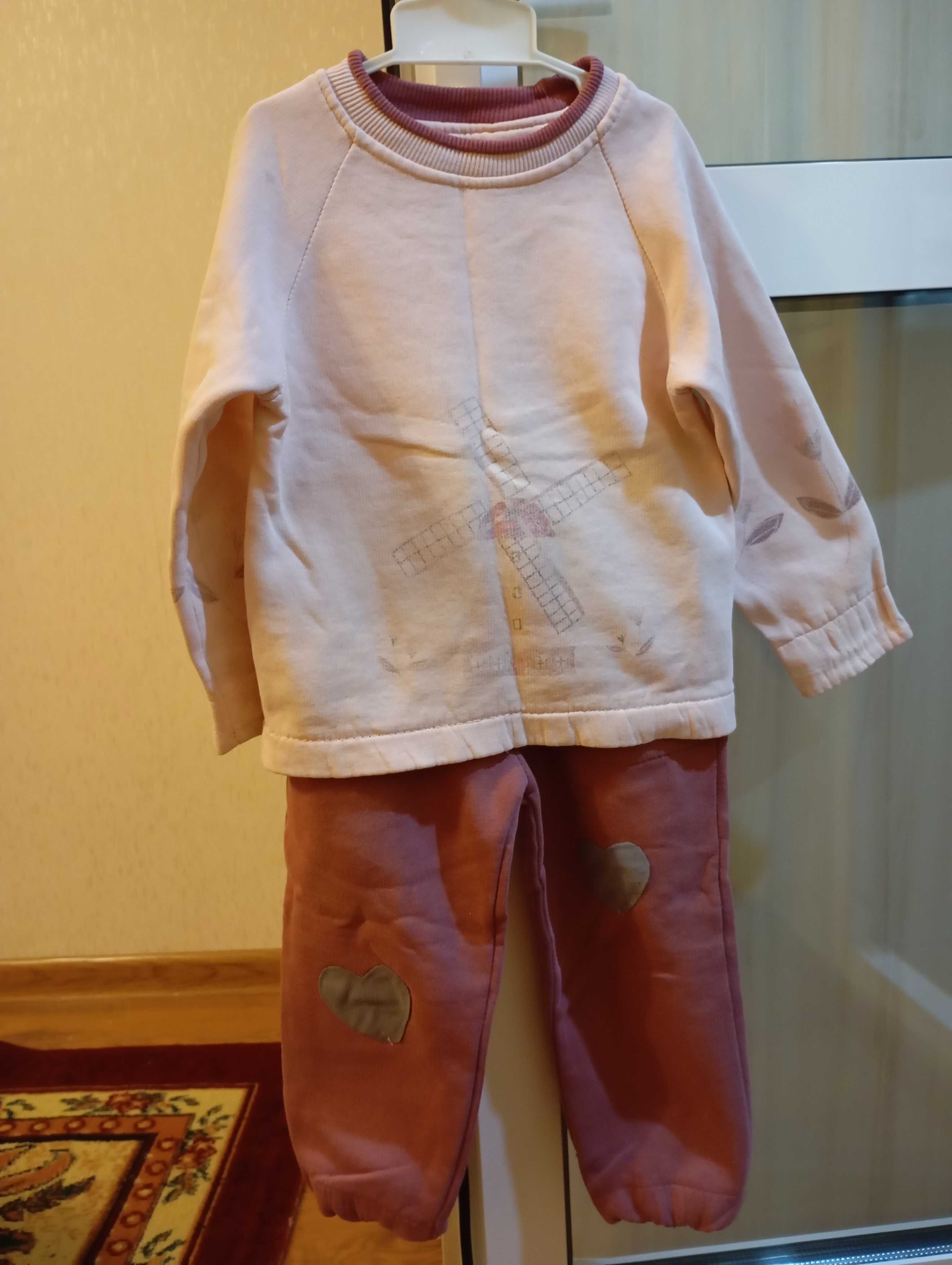 Водолазки, сарафан, ветровка, юбка, детский костюм на 4-5 лет