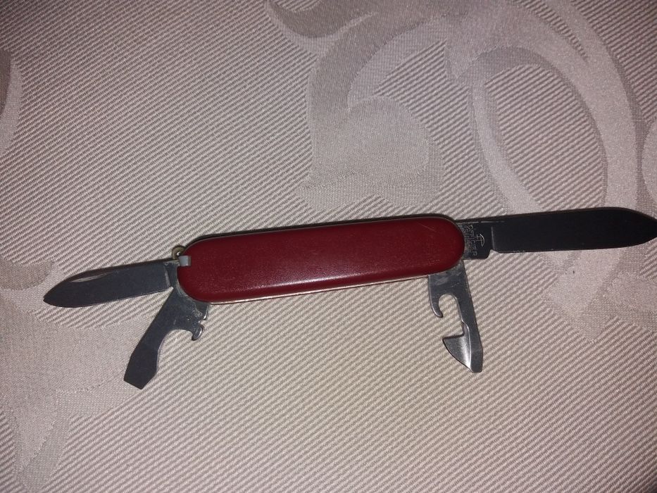 оригинално швейцарско ножче victorinox officier suisse 1980г
